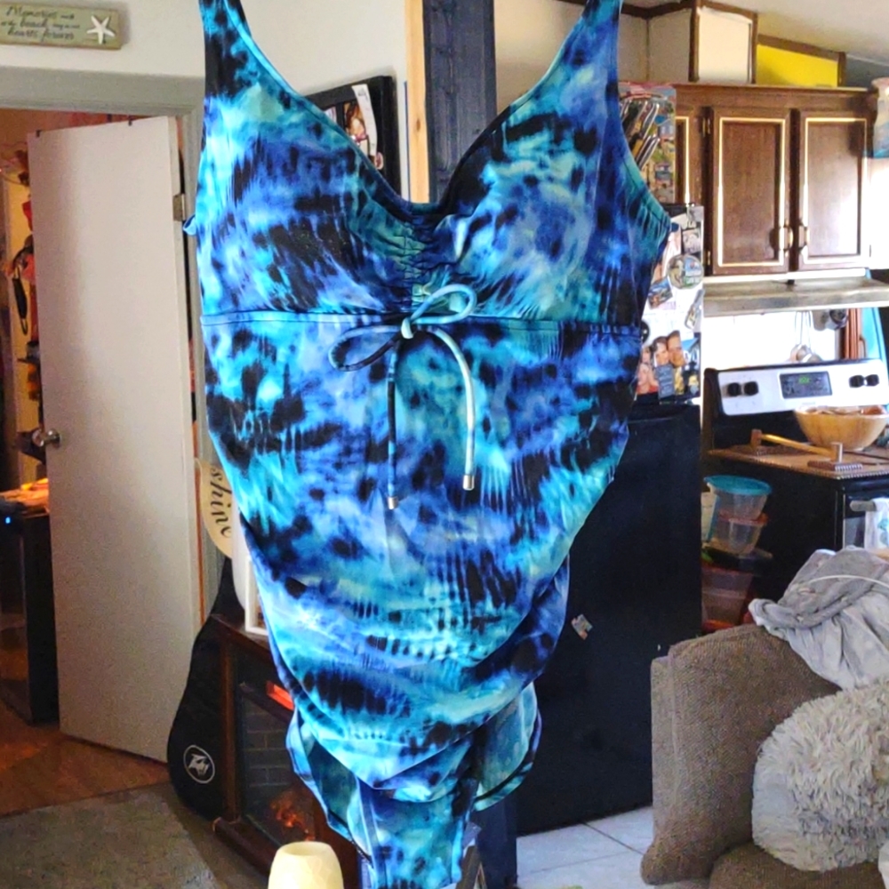 Bathing suit